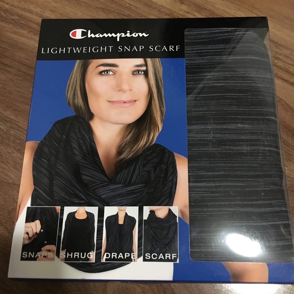 Snap scarf